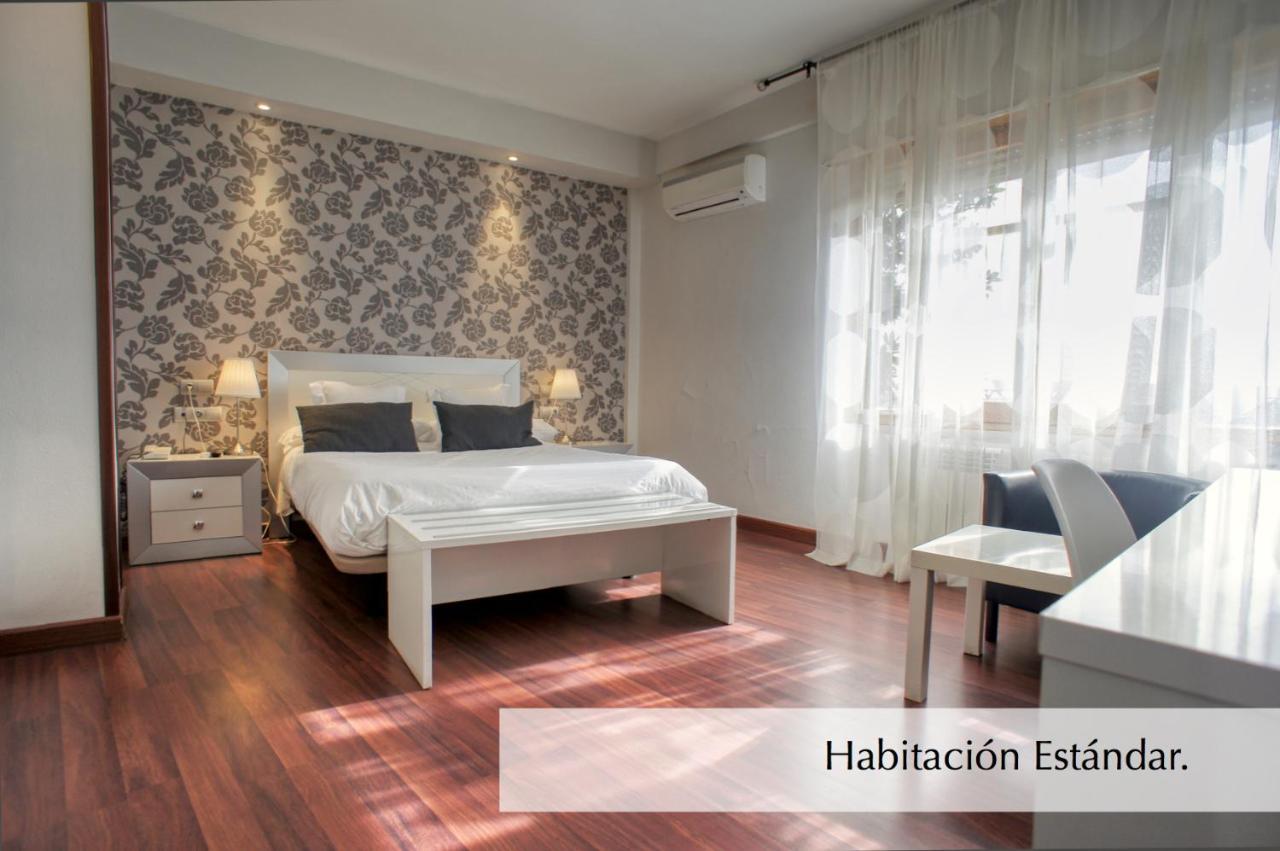 Hotel Montermoso Аранда де Дуеро Екстериор снимка