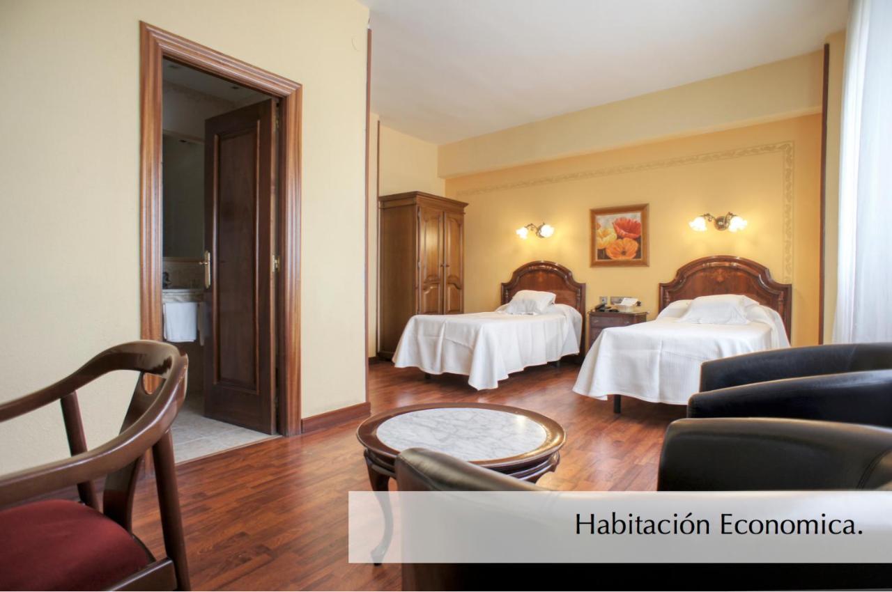 Hotel Montermoso Аранда де Дуеро Екстериор снимка