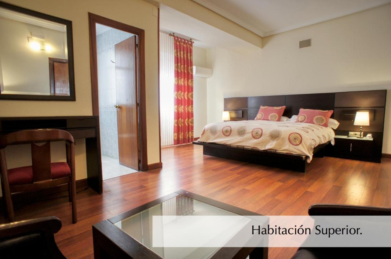 Hotel Montermoso Аранда де Дуеро Екстериор снимка