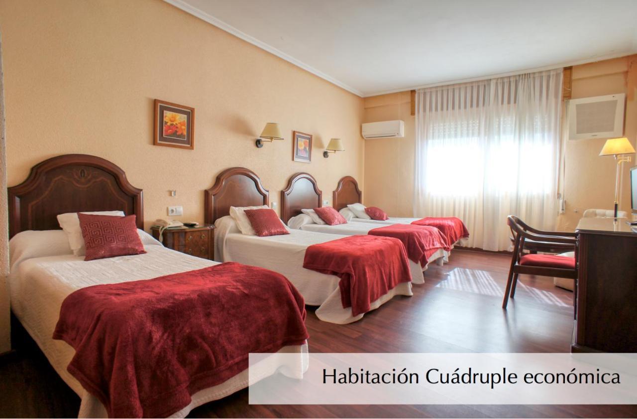 Hotel Montermoso Аранда де Дуеро Екстериор снимка
