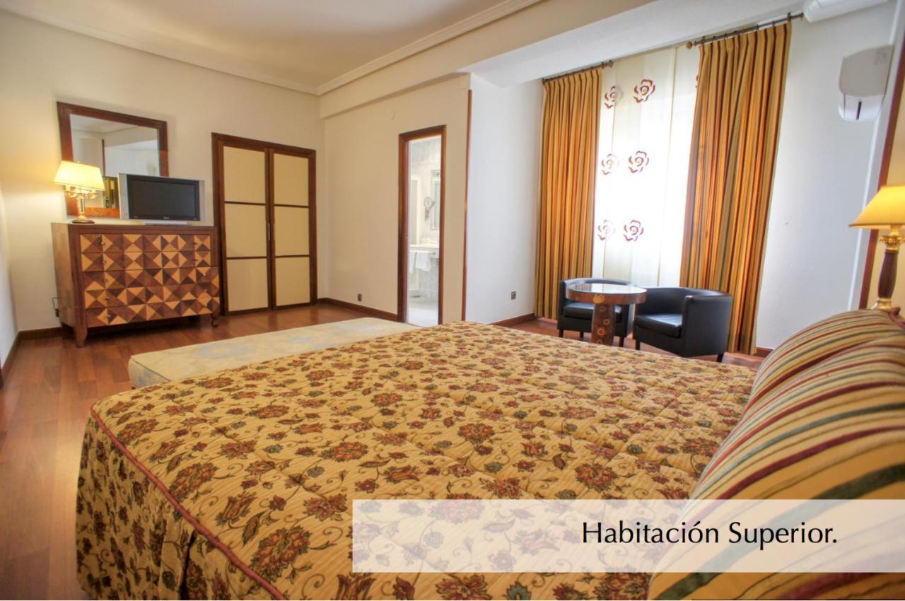 Hotel Montermoso Аранда де Дуеро Екстериор снимка