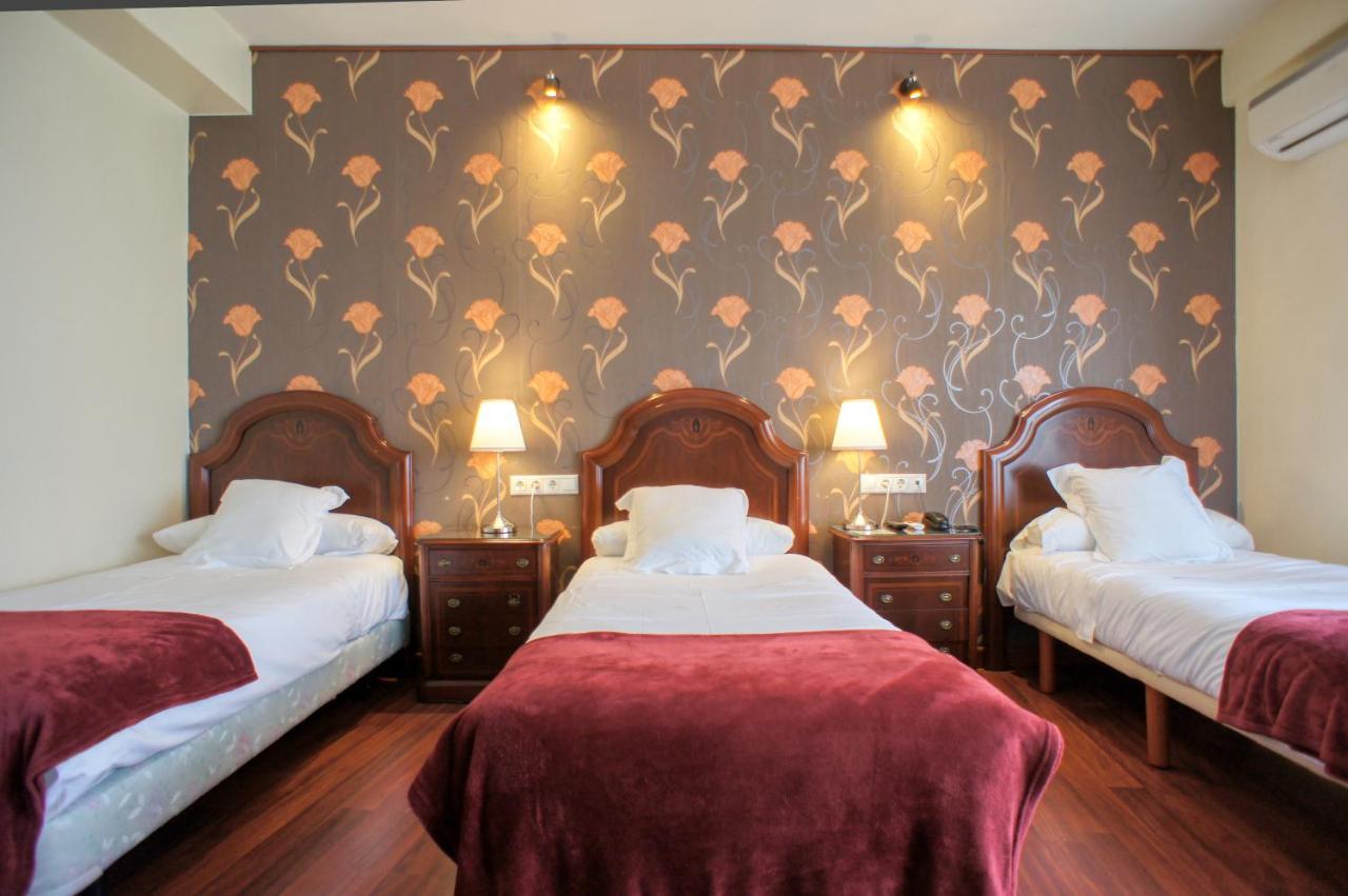 Hotel Montermoso Аранда де Дуеро Екстериор снимка